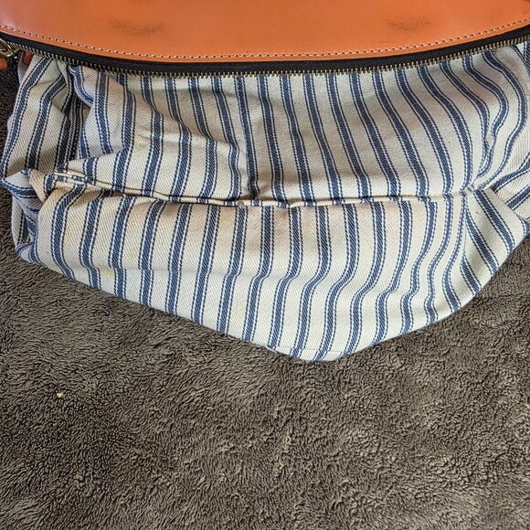 Dooney & Bourke Woven Embossed Satchel Crossbody Leather Coral Gold - Picture 7 of 16